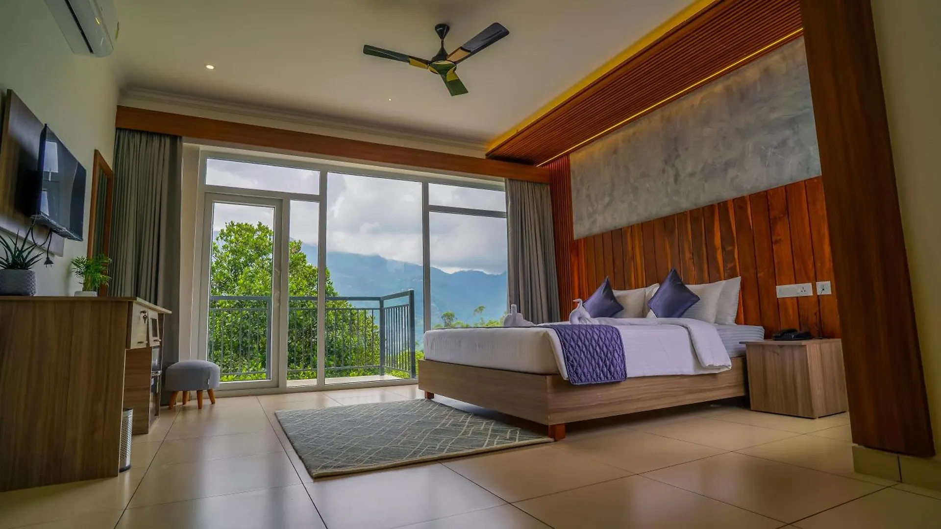 Winter Note Resorts Munnar