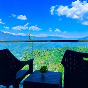 4* Hotel The Raarees Mist Resort, - Nested In Nature's Lap