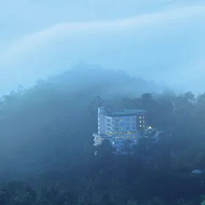 4* Hotel Gokulam Park
