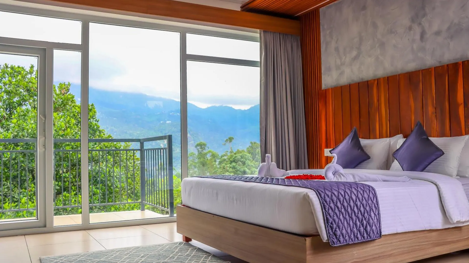 Winter Note Resorts Munnar India