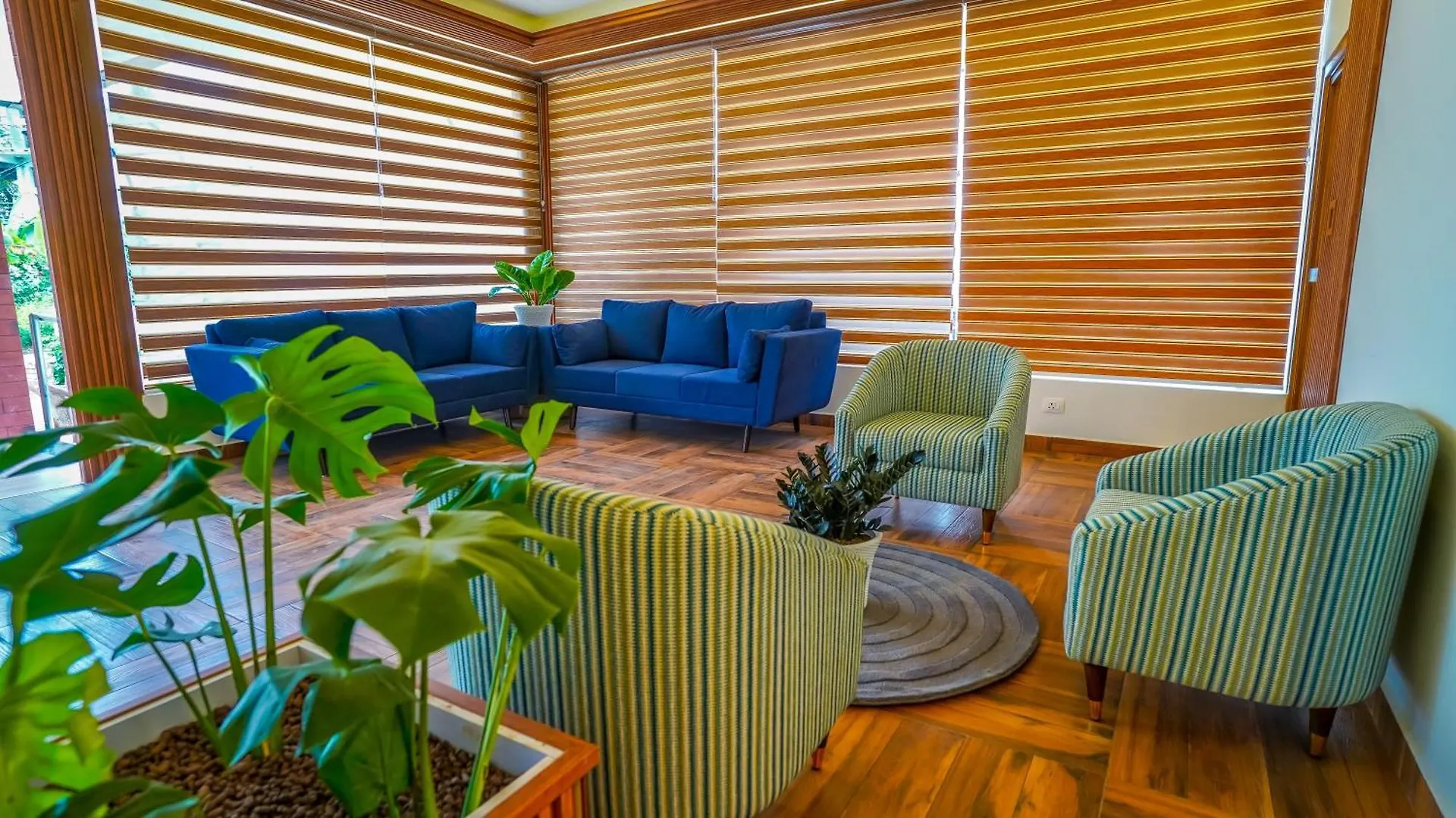 Hotel Winter Note Resorts Munnar
